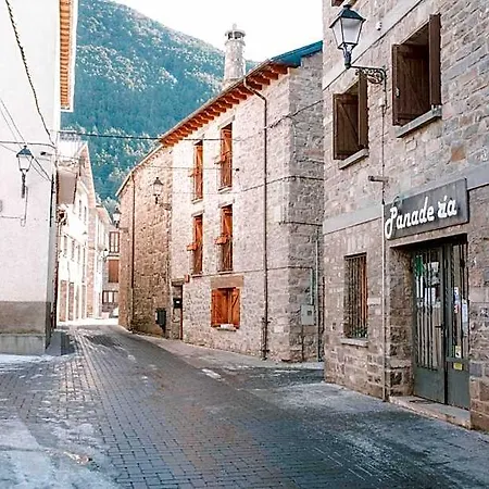 Alto Aragon 4* Villanua