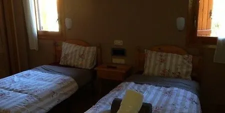 ホテル Alto Aragon ビリャヌア